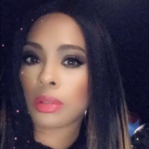 Meet your Posher, So